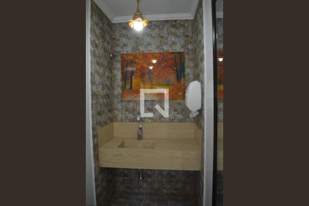 Casa à venda com 300m², 8 quartos e 1 vagaLavabo