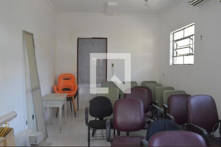 Casa à venda com 300m², 8 quartos e 1 vagaSala / Edícula