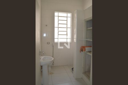 Casa à venda com 180m², 4 quartos e 5 vagasBanheiro Social