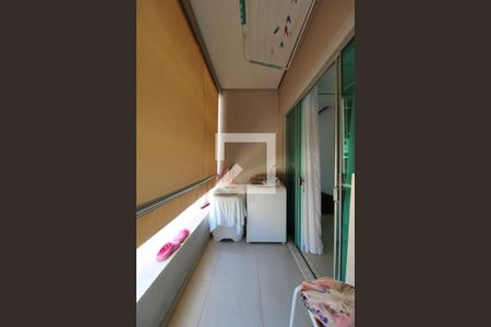 Casa à venda com 280m², 3 quartos e 4 vagasÁrea de Serviço