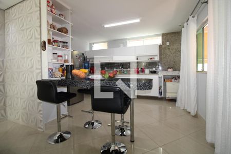 Casa à venda com 280m², 3 quartos e 4 vagasCozinha