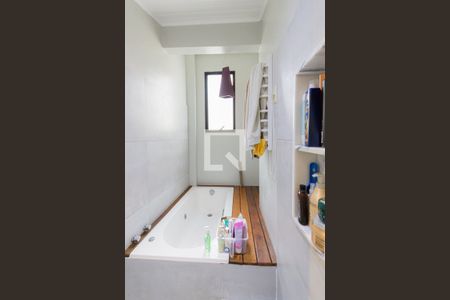 Casa de condomínio à venda com 140m², 4 quartos e 2 vagas Casa de condomínio à venda com 140m², 4 quartos e 2 vagasBanheiro da Suíte 4