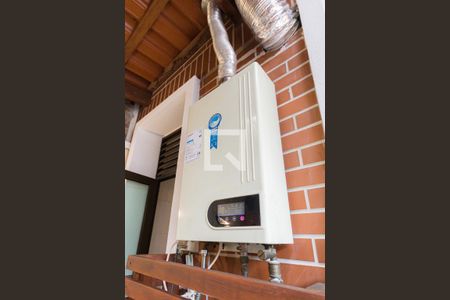 Casa de condomínio à venda com 140m², 4 quartos e 2 vagas Casa de condomínio à venda com 140m², 4 quartos e 2 vagasAquecedor