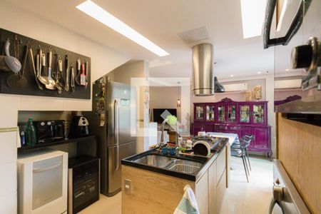 Casa de condomínio à venda com 140m², 4 quartos e 2 vagas Casa de condomínio à venda com 140m², 4 quartos e 2 vagasCozinha