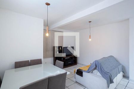 Casa à venda com 285m², 6 quartos e 2 vagas Casa à venda com 285m², 6 quartos e 2 vagasCasa 2 - Sala