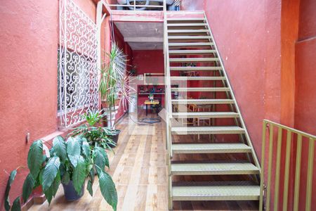 Casa à venda com 285m², 6 quartos e 2 vagas Casa à venda com 285m², 6 quartos e 2 vagasCasa 1 - Quintal