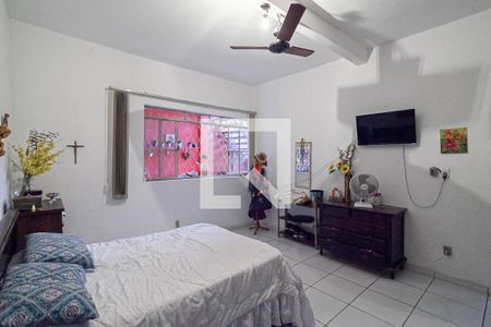 Casa à venda com 285m², 6 quartos e 2 vagas Casa à venda com 285m², 6 quartos e 2 vagasCasa 1 - Quarto 1