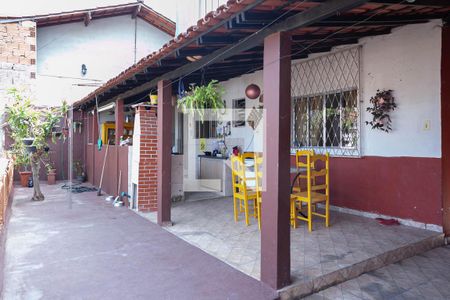 Casa à venda com 285m², 6 quartos e 2 vagas Casa à venda com 285m², 6 quartos e 2 vagasCasa 1 - Área gourmet