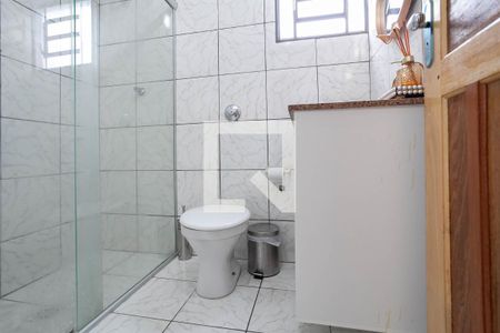 Casa à venda com 285m², 6 quartos e 2 vagas Casa à venda com 285m², 6 quartos e 2 vagasCasa 2 - Banheiro social