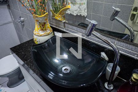 Casa à venda com 285m², 6 quartos e 2 vagas Casa à venda com 285m², 6 quartos e 2 vagasCasa 1 - Banheiro social