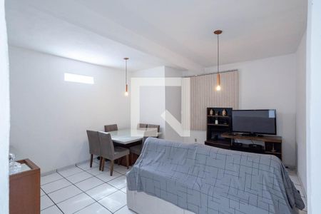 Casa à venda com 285m², 6 quartos e 2 vagas Casa à venda com 285m², 6 quartos e 2 vagasCasa 2 - Sala