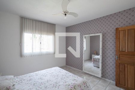 Casa à venda com 285m², 6 quartos e 2 vagas Casa à venda com 285m², 6 quartos e 2 vagasCasa 2 - Quarto 2