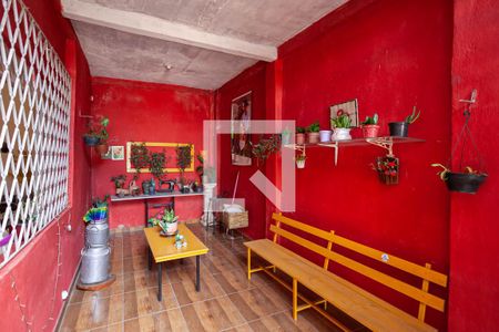 Casa à venda com 285m², 6 quartos e 2 vagas Casa à venda com 285m², 6 quartos e 2 vagasCasa 1 - Quintal