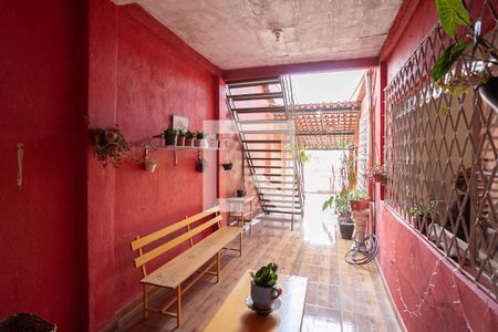 Casa à venda com 285m², 6 quartos e 2 vagas Casa à venda com 285m², 6 quartos e 2 vagasCasa 1 - Quintal