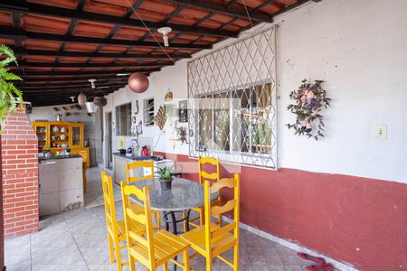 Casa à venda com 285m², 6 quartos e 2 vagas Casa à venda com 285m², 6 quartos e 2 vagasCasa 1 - Área gourmet