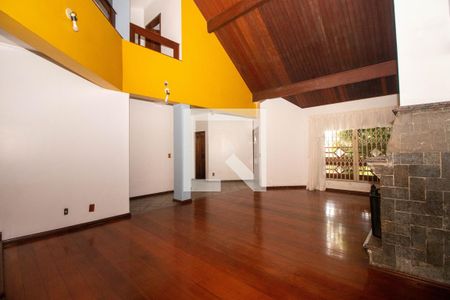 Sala de casa à venda com 5 quartos, 550m² em Jardim Itu, Porto Alegre
