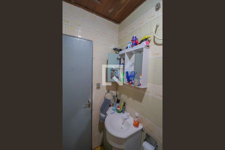 Casa à venda com 120m², 4 quartos e 2 vagasBanheiro