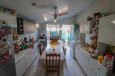 Casa à venda com 120m², 4 quartos e 2 vagasCozinha