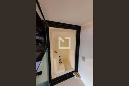 Casa à venda com 585m², 4 quartos e 4 vagasBanheiro Suíte 2 e Suíte 3