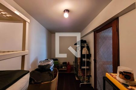 Casa à venda com 585m², 4 quartos e 4 vagascloset Suíte 4