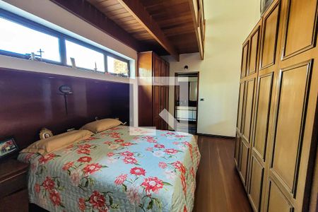 Casa à venda com 585m², 4 quartos e 4 vagasSuíte 4