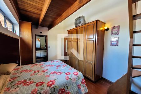 Casa à venda com 585m², 4 quartos e 4 vagasSuíte 4