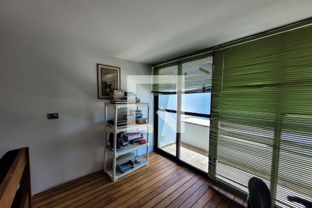 Casa à venda com 585m², 4 quartos e 4 vagasmezanino Suíte 3