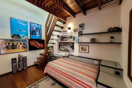 Casa à venda com 585m², 4 quartos e 4 vagasSuíte 3