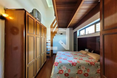 Casa à venda com 585m², 4 quartos e 4 vagasSuíte 4