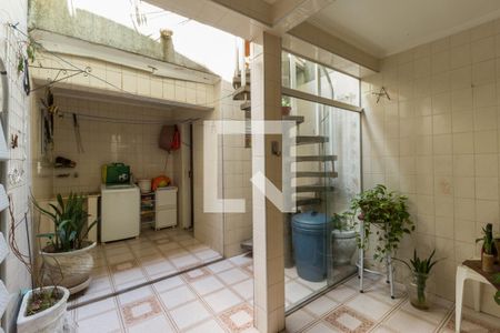 Casa à venda com 118m², 2 quartos e 1 vagaÁrea  comum