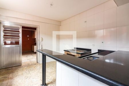 Casa à venda com 224m², 3 quartos e 2 vagasCozinha 
