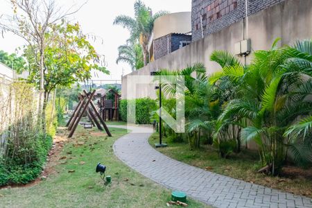 Apartamento para alugar com 70m², 2 quartos e 2 vagasÁrea comum - Playground 3