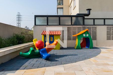 Apartamento para alugar com 70m², 2 quartos e 2 vagasÁrea comum - Playground 1