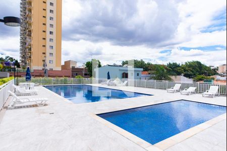 Apartamento à venda com 64m², 2 quartos e 2 vagas Apartamento à venda com 64m², 2 quartos e 2 vagasÁrea comum - Piscina