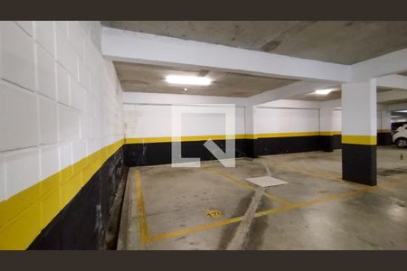 Apartamento à venda com 64m², 2 quartos e 2 vagas Apartamento à venda com 64m², 2 quartos e 2 vagasÁrea Comum - Garagem