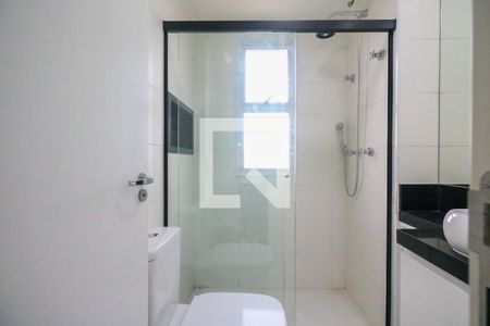 Apartamento à venda com 64m², 2 quartos e 2 vagas Apartamento à venda com 64m², 2 quartos e 2 vagasBanheiro da Suíte