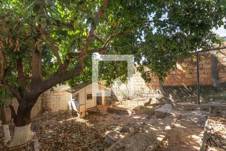 Casa à venda com 271m², 4 quartos e 2 vagas