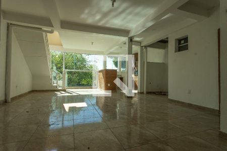 Casa à venda com 271m², 4 quartos e 2 vagas