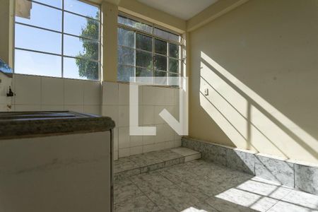 Casa à venda com 271m², 4 quartos e 2 vagas