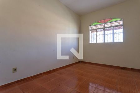 Casa à venda com 271m², 4 quartos e 2 vagas