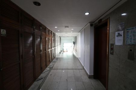 Apartamento à venda com 56m², 1 quarto e sem vagaCorredor