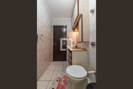 Casa à venda com 405m², 5 quartos e 4 vagas Casa à venda com 405m², 5 quartos e 4 vagasBanheiro Social
