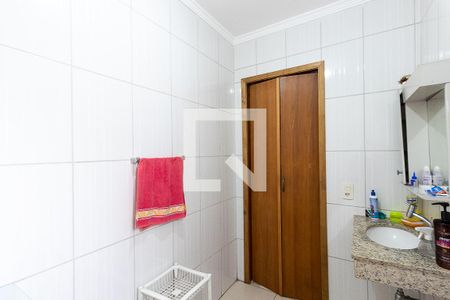 Casa à venda com 195m², 3 quartos e 2 vagasBanheiro 2