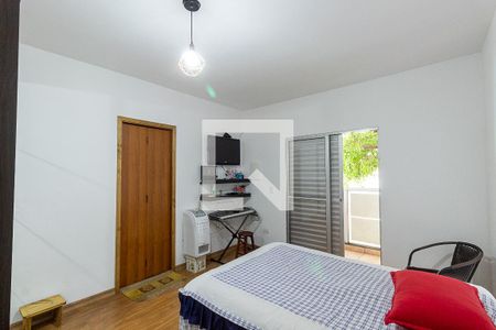Casa à venda com 195m², 3 quartos e 2 vagasQuarto Suíte