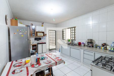 Casa à venda com 195m², 3 quartos e 2 vagasCozinha