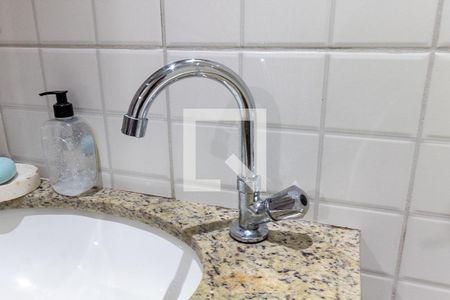 Casa à venda com 195m², 3 quartos e 2 vagasBanheiro - torneira