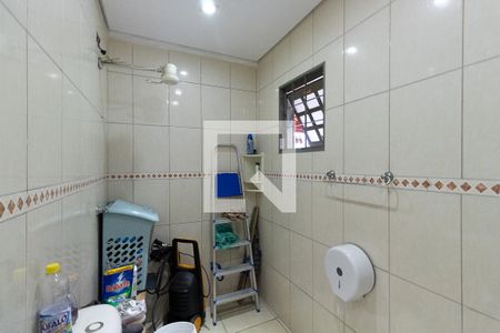 Casa à venda com 195m², 3 quartos e 2 vagasBanheiro 3