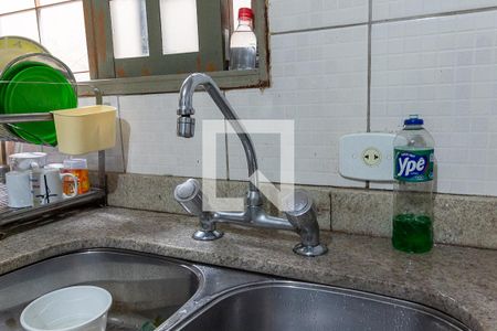 Casa à venda com 195m², 3 quartos e 2 vagasCozinha - Torneira