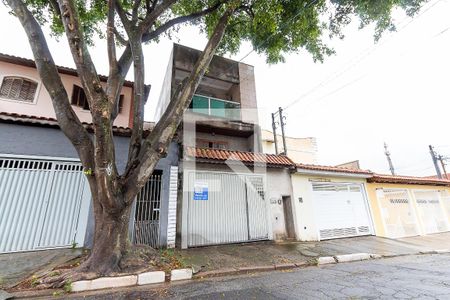 Casa à venda com 195m², 3 quartos e 2 vagasFachada