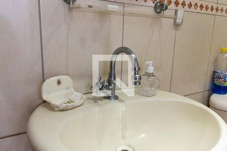 Casa à venda com 195m², 3 quartos e 2 vagasBanheiro - torneira